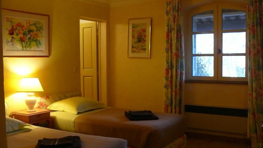Les Bastides De L'Auviduery Villa Moissac-Bellevue Room photo